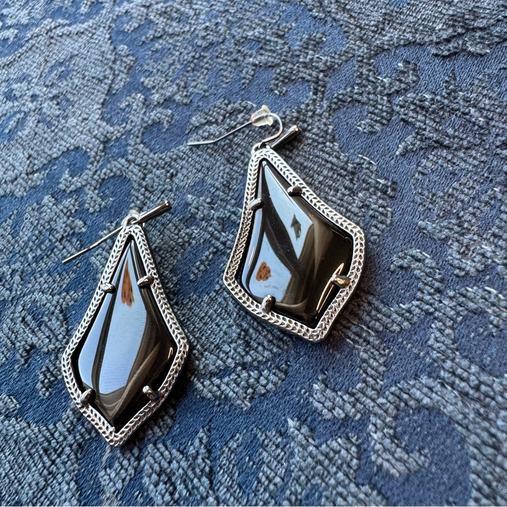 Kendra Scott Alex Silver Geometric Earrings in black Hematite hook backing